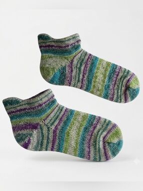 Sybil Shorties handcrafted purple green wool blend below ankle socks 7-8.5 NWT